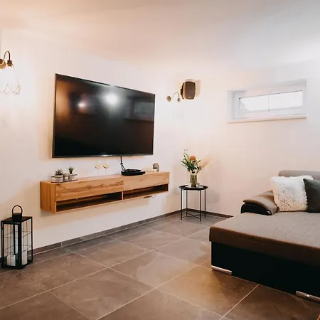 Skri Ruzbachy منزل للإقامة